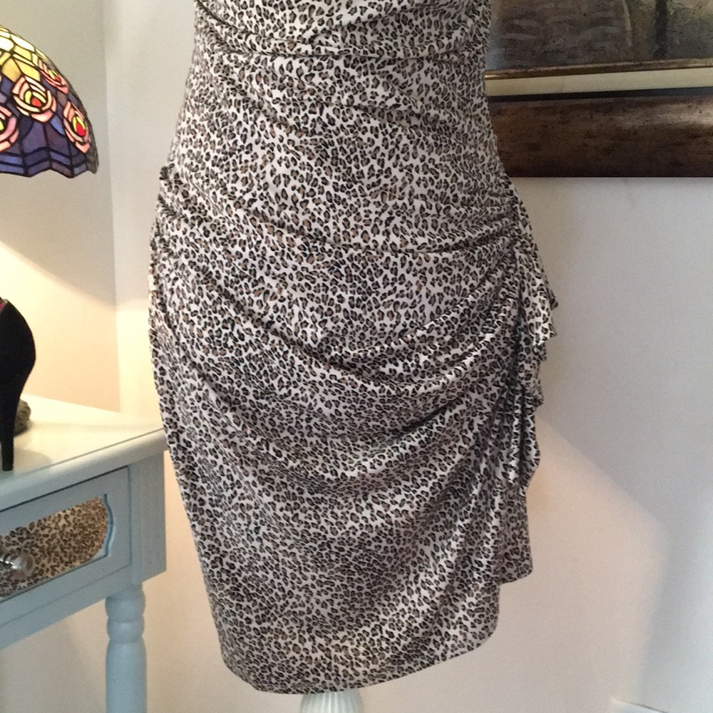 👗Betsy Johnson🎉 Flirty & Sexy Animal Print Dress - Picture 4 of 8